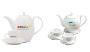 In logo lên ấm trà