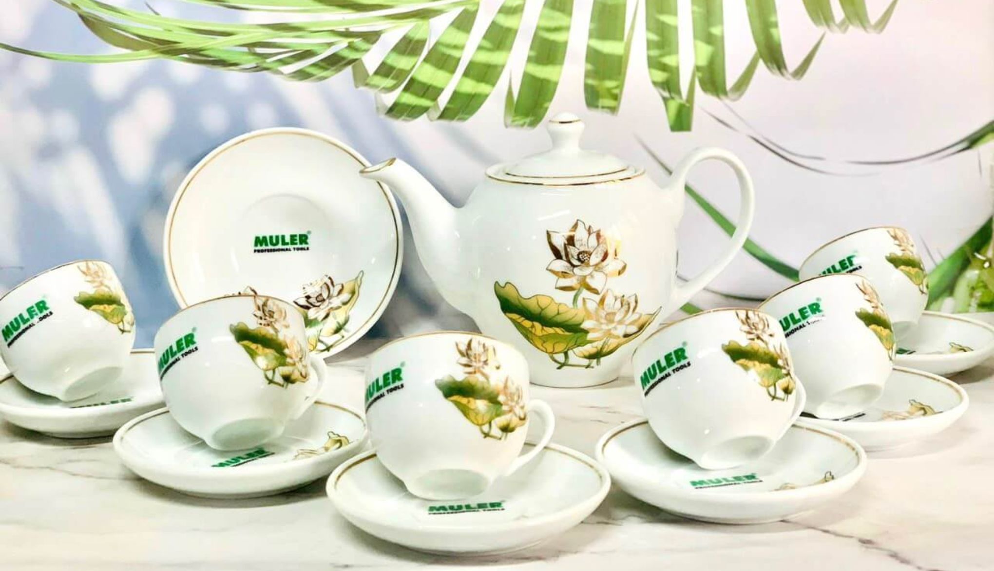 Top 10 Quà Tặng 8/3 Thiết Thực Cho Công Nhân Viên