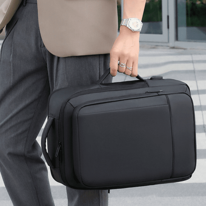 Balo In Logo Cho Đối Tác Chống Nước Đen 42x31x12 cm