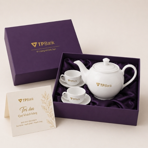Giftset trà — ấm sứ + 2 ly