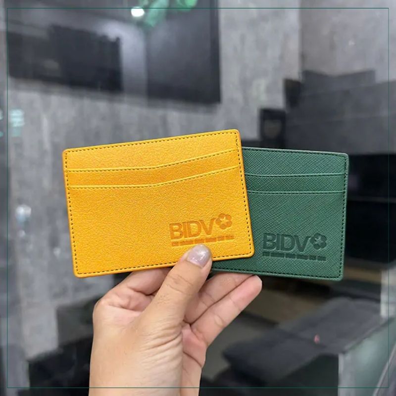 Hộp lì xì + thiệp khắc tên dự án